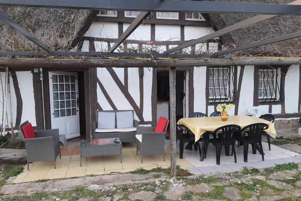 Chaumière du Château d'ô ,Gite 17 couchages Goupil-Othon Extérieur photo